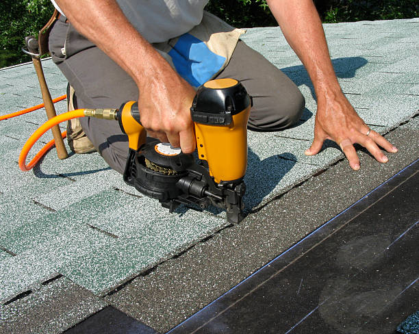 Best Metal Roofing Contractor  in Saylorville, IA